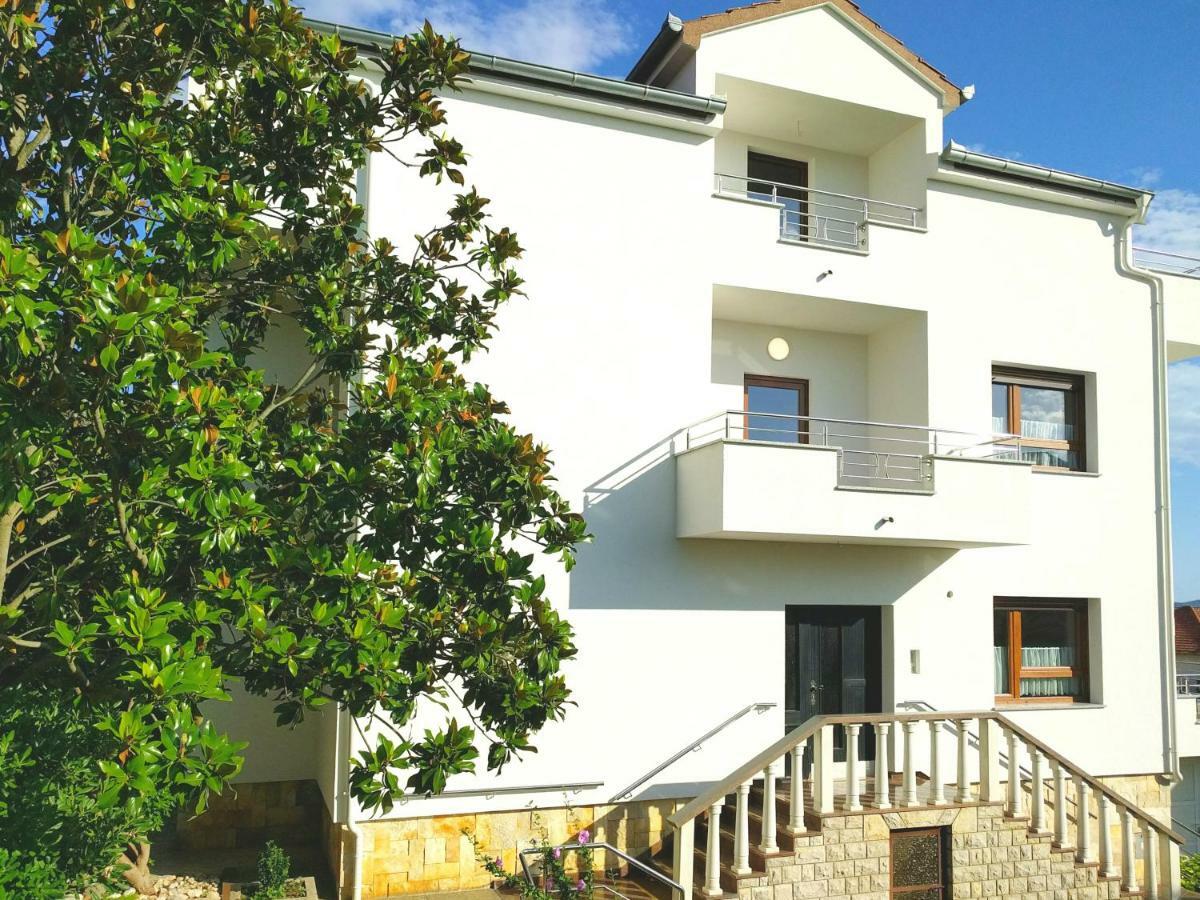 Apartamento Local Lifestyle Zadar Exterior foto